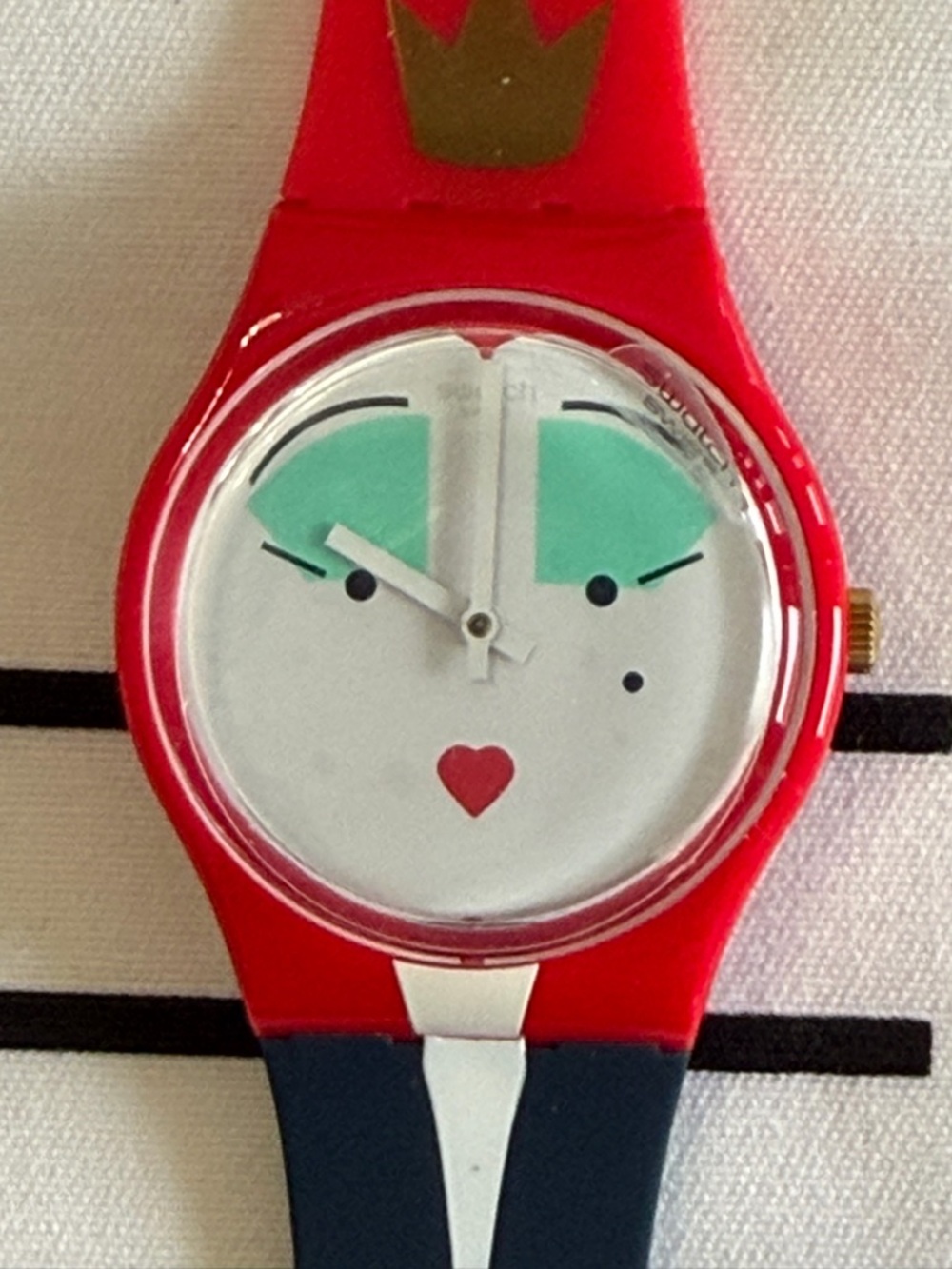 Swatch Gent "Wonderqueen" GR165 2016 Fairy
Tale Series